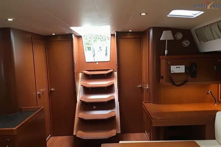 Oceanis 48 in La Spezia / Porto Mirabello - Photo 4