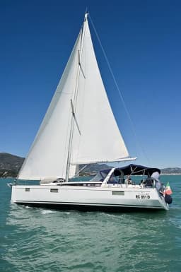 Oceanis 48 in La Spezia / Porto Mirabello thumbnail 7