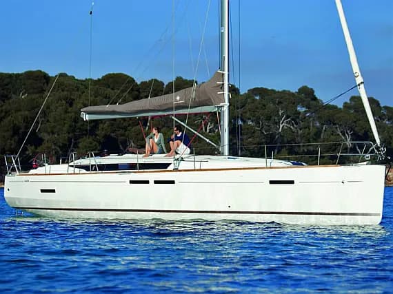 Sun Odyssey 449 in Sardinia / Cagliari / Marina di Cagliari - Photo 1