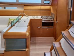 Sun Odyssey 449 in Sardinia / Cagliari / Marina di Cagliari thumbnail 17