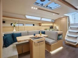 Sun Odyssey 449 in Sardinia / Cagliari / Marina di Cagliari thumbnail 2