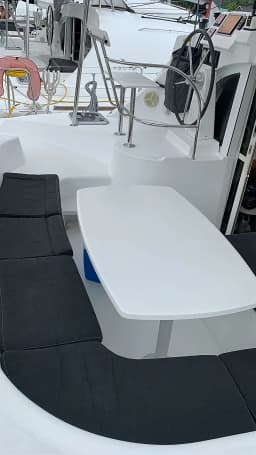 Lagoon 380 in Eden Island / Mahe, Victoria / Eden Island Marina thumbnail 8