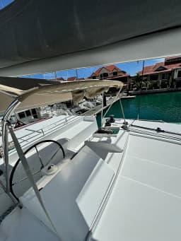 Lagoon 450 Fly in Eden Island / Mahe, Victoria / Eden Island Marina thumbnail 5