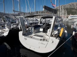 Oceanis 45 in Kaštel Gomilica / Marina Kaštela thumbnail 9