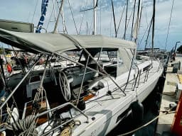 Oceanis 51.1 in Athens / Alimos Marina thumbnail 7