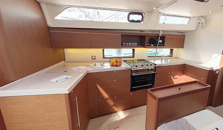 Oceanis 46.1 in Split / ACI Marina Split - Photo 5