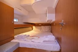 Bavaria Cruiser 46 in Göcek Mucev Marina thumbnail 9