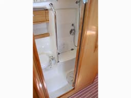 Bavaria 39 Cruiser in Lavrion Main Port thumbnail 3