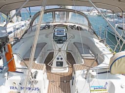 Bavaria 39 Cruiser in Lavrion Main Port thumbnail 6