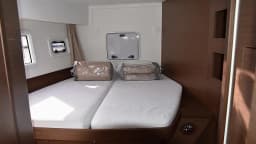 Lagoon 42 in Skiathos thumbnail 19