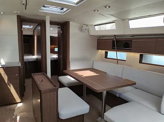 Oceanis 46.1 in Athens / Alimos Marina - Photo 3