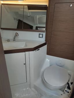 Oceanis 46.1 in Athens / Alimos Marina thumbnail 5