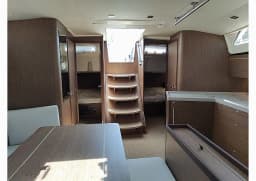 Oceanis 46.1 in Athens / Alimos Marina thumbnail 6