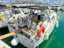 Oceanis 35 in Sukošan / D-Marin Dalmacija Marina thumbnail 8
