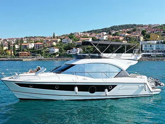 Monte Carlo 52 in Seget Donji / Marina Baotić - Photo 1