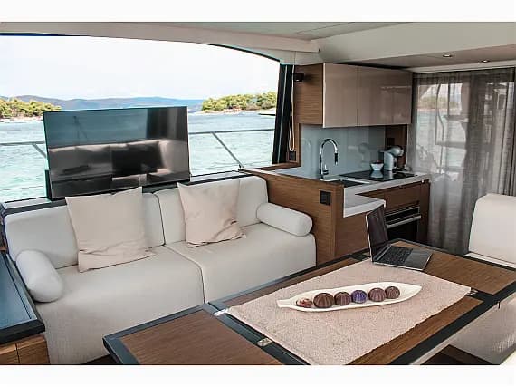 Monte Carlo 52 in Seget Donji / Marina Baotić - Photo 2