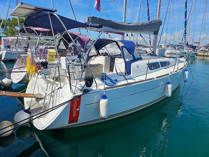 Sun Odyssey 33i in Izola / Marina Izola - Photo 4