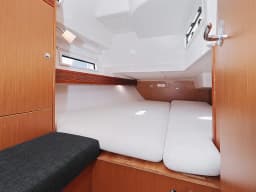 Bavaria 36 Cruiser in Zadar / Marina Zadar thumbnail 63