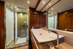 Sunseeker Yacht 86 in Dubrovnik / Marina Frapa Dubrovnik thumbnail 29