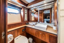 Sunseeker Yacht 86 in Dubrovnik / Marina Frapa Dubrovnik thumbnail 5