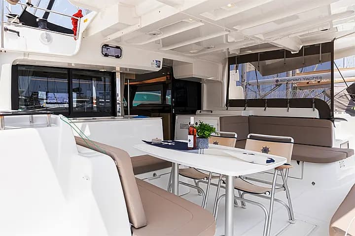 Lagoon 46 in Rhodes New Marina - Photo 4