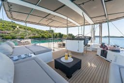 Lagoon 560 in Marina Agana thumbnail 15