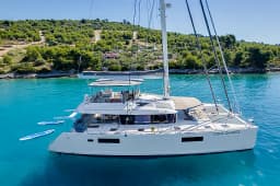 Lagoon 560 in Marina Agana thumbnail 6
