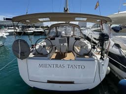 Sun Odyssey 449 in Ibiza / Club Nautico Ibiza thumbnail 16