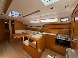 Sun Odyssey 449 in Ibiza / Club Nautico Ibiza thumbnail 2