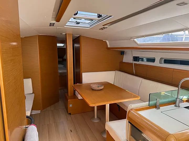 Sun Odyssey 449 in Ibiza / Club Nautico Ibiza - Photo 5