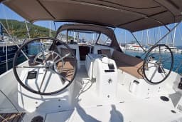 Sun Odyssey 410 in Marmaris Yacht Marina thumbnail 11