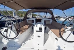 Sun Odyssey 410 in Marmaris Yacht Marina thumbnail 13