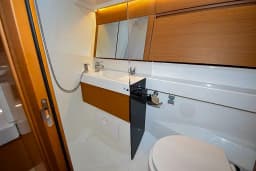 Sun Odyssey 410 in Marmaris Yacht Marina thumbnail 18