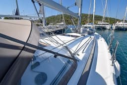 Sun Odyssey 410 in Marmaris Yacht Marina thumbnail 24