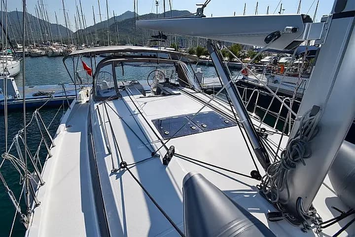 Sun Odyssey 410 in Marmaris Yacht Marina - Photo 4