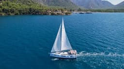 Sun Odyssey 410 in Marmaris Yacht Marina thumbnail 7