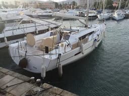 Dufour 460 Grand Large in Sicily / Furnari / Marina Portorosa thumbnail 6