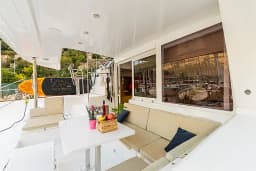 Lagoon 400 S2 in Trogir / ACI Marina Trogir thumbnail 8