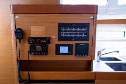 Sun Odyssey 490 in Lavrion Main Port thumbnail 6