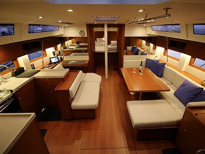 Oceanis 51.1 in Murter / Jezera / ACI Marina Jezera - Photo 4