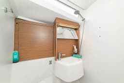Oceanis 51.1 in Athens / Alimos Marina thumbnail 32