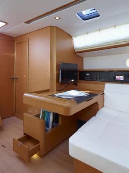 Sun Odyssey 509 in Kavala thumbnail 5