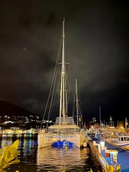 Lagoon 50 in Castellammare di Stabia / Marina di Stabia thumbnail 7