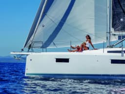 Sun Odyssey 410 in Lefkada / D-Marin Marina Lefkas thumbnail 8
