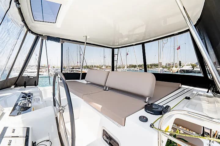Lagoon 46 in Athens / Alimos Marina - Photo 5