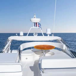 Uniesse 55 in Palaio Faliro / Flisvos Marina thumbnail 12