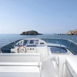 Uniesse 55 in Palaio Faliro / Flisvos Marina thumbnail 13