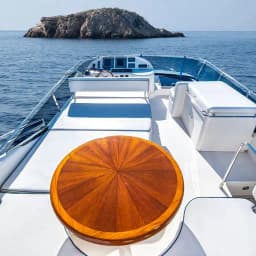 Uniesse 55 in Palaio Faliro / Flisvos Marina thumbnail 15