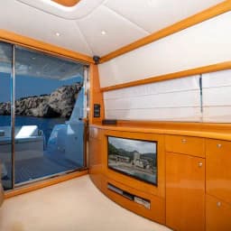 Uniesse 55 in Palaio Faliro / Flisvos Marina thumbnail 16