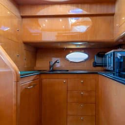 Uniesse 55 in Palaio Faliro / Flisvos Marina thumbnail 18
